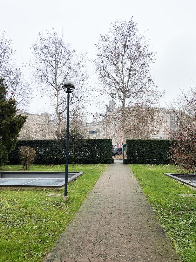 شقة Casa Di Laura Mono E Bilo Di Fronte Ospedale San Raffaele سغراتي المظهر الخارجي الصورة